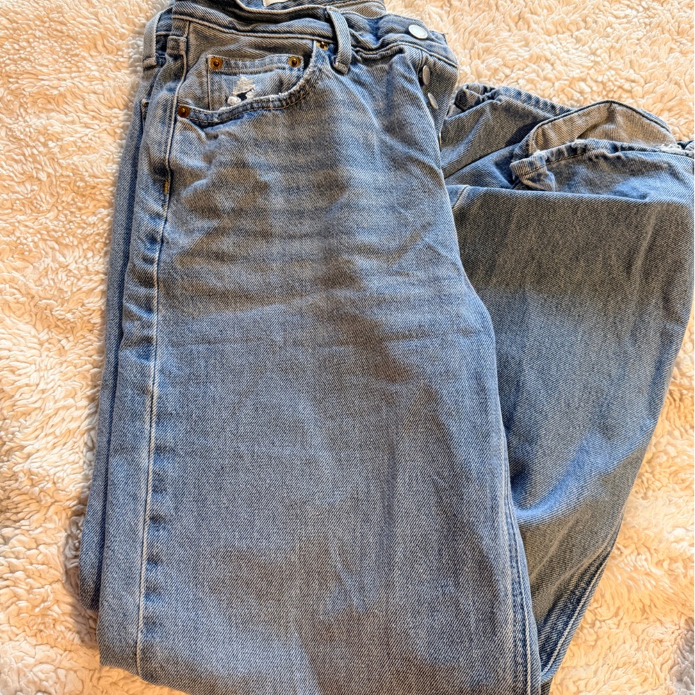 Universal Thread Light Blue Straight Leg Jeans